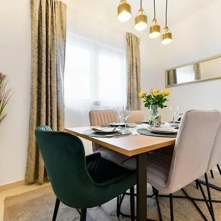 Family Amare Apartamento Zadar